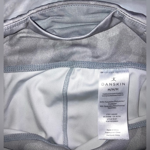 2 Piece Danskin! Navy Dri-More Racerback Tank Loose Sm w CAMO Capri leggings Med - Picture 12 of 14